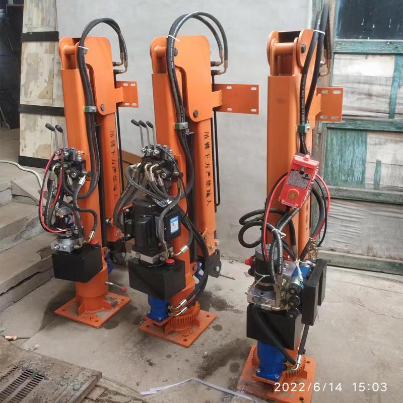 岳麓区重汽蓝牌随车吊 3.2吨 国六动力强 液压驱动 农用自卸起重机